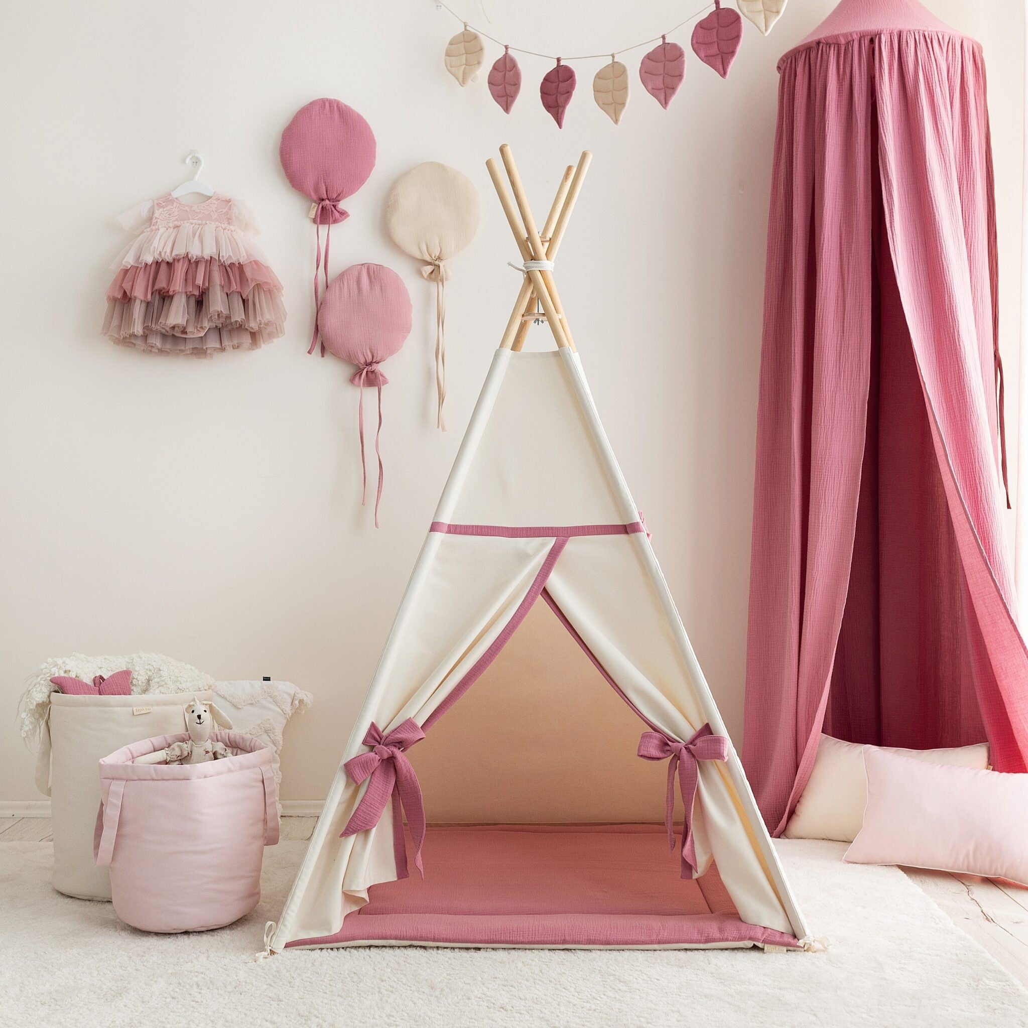 Tipi enfant beige et rose avec tapis – vue principale