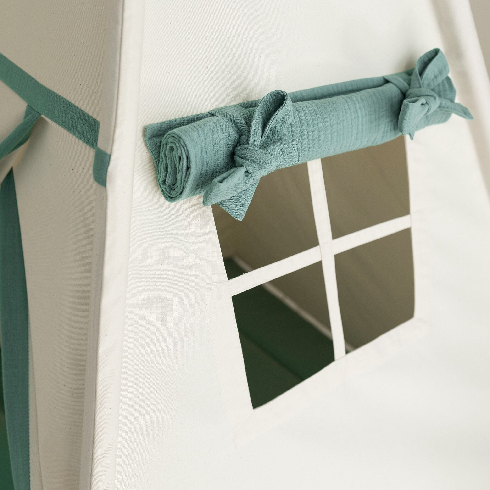 Tipi enfant beige et sauge avec tapis – vue 4