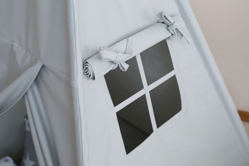 Tipi enfant gris clair avec tapis – vue 5