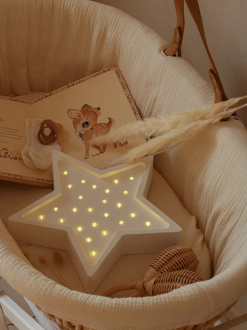 Lampe veilleuse en bois – Étoile
