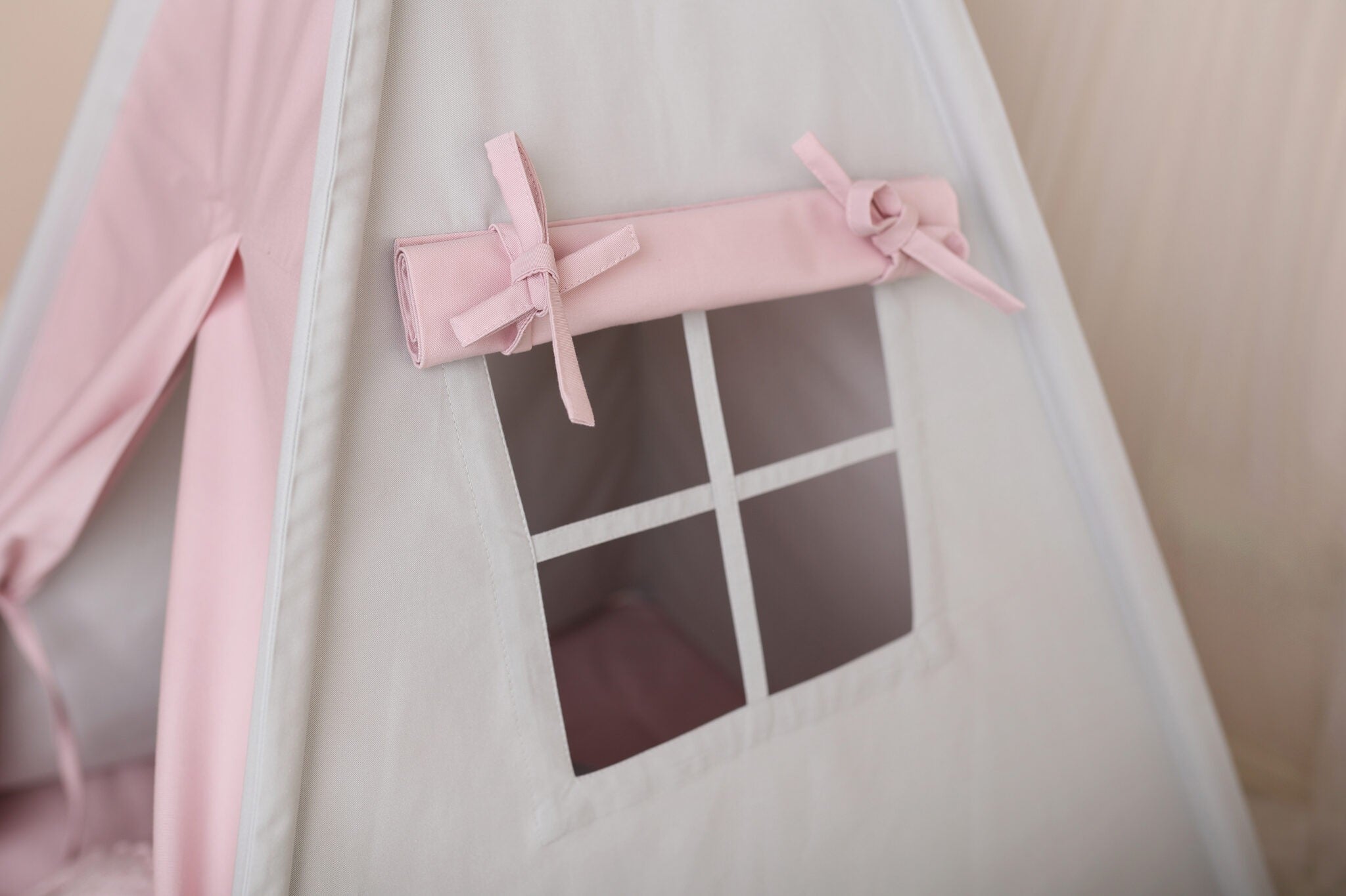Tipi enfant gris et rose avec tapis – vue 4