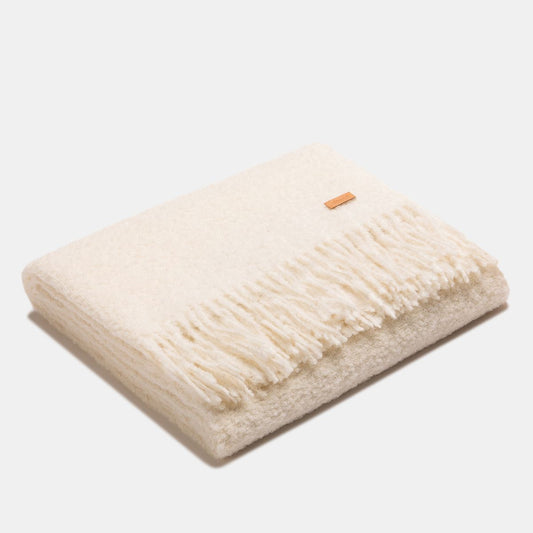 Luxurious Natural Superfine Alpaca Wool Boucle Throw